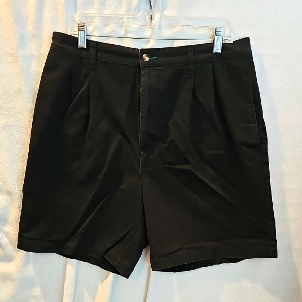 Men's 36 Tommy Hilfiger Black Pleated Front Shorts